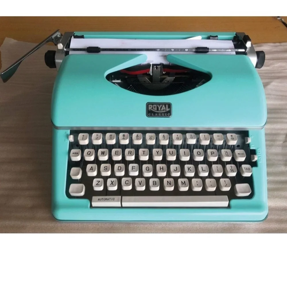Royal typewriter, Teal, Decorative Accents for Home and functional. - Picture 8 of 14
